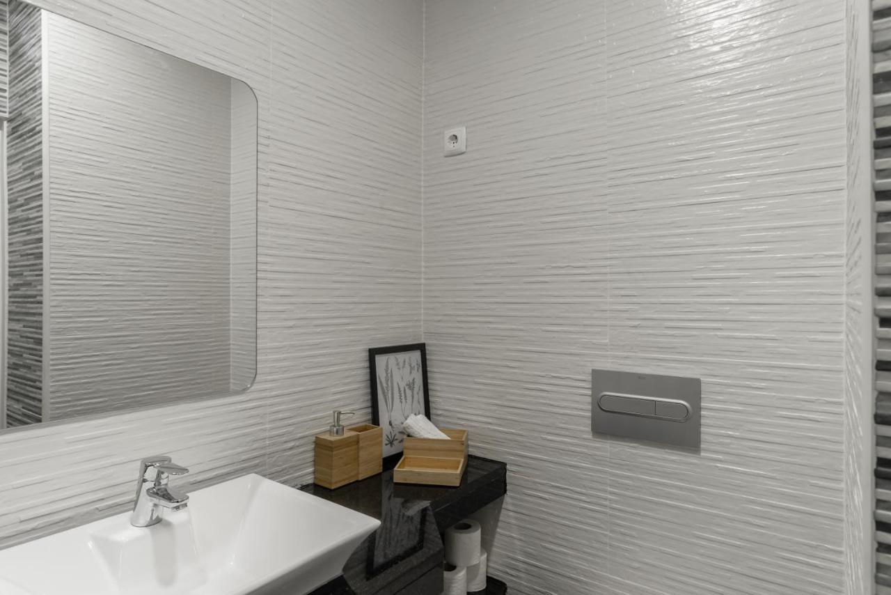 Charming Apartment- Authentic Experience In Graca Lisboa Exterior foto